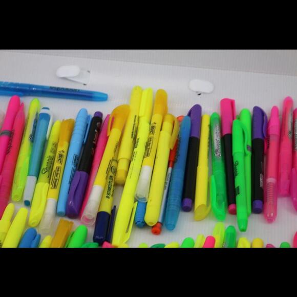 Huge lot Bulk Sharpie Marker stadtler bic Fluorescent YELLOW Highlighter - Picture 8 of 8